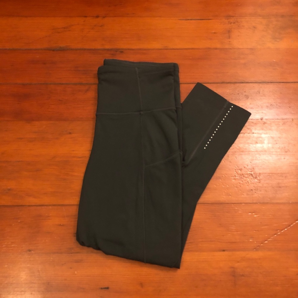 Navy Capri Lululemon Legging